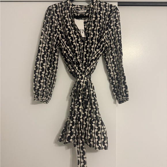 Zara Dresses & Skirts - Zara Black and White Wrap Sundress